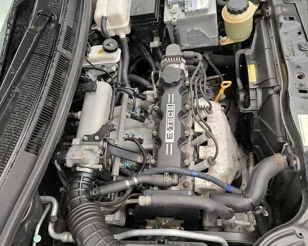 Черный Шевроле Авео, объемом двигателя 1.5 л и пробегом 175 тыс. км за 4500 $, фото 9 на Automoto.ua