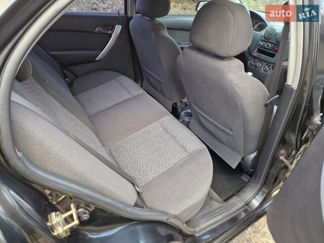 Черный Шевроле Авео, объемом двигателя 1.5 л и пробегом 256 тыс. км за 4200 $, фото 11 на Automoto.ua