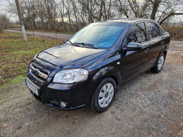 Черный Шевроле Авео, объемом двигателя 1.5 л и пробегом 256 тыс. км за 4200 $, фото 1 на Automoto.ua