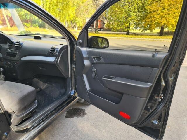 Черный Шевроле Авео, объемом двигателя 1.5 л и пробегом 213 тыс. км за 4100 $, фото 19 на Automoto.ua