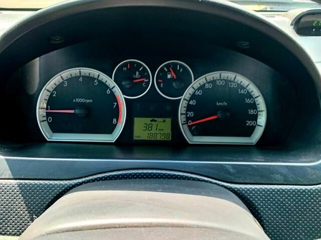 Черный Шевроле Авео, объемом двигателя 1.5 л и пробегом 188 тыс. км за 4250 $, фото 6 на Automoto.ua