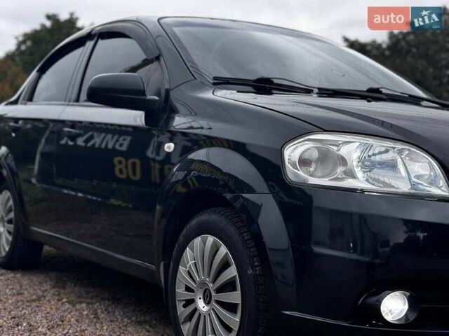 Черный Шевроле Авео, объемом двигателя 1.5 л и пробегом 232 тыс. км за 3800 $, фото 3 на Automoto.ua