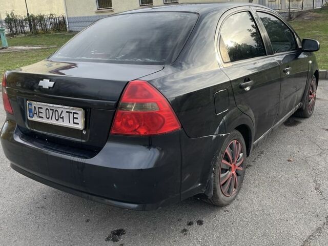 Черный Шевроле Авео, объемом двигателя 1.5 л и пробегом 200 тыс. км за 3200 $, фото 1 на Automoto.ua