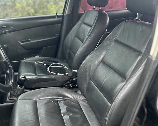 Черный Шевроле Авео, объемом двигателя 1.5 л и пробегом 250 тыс. км за 3600 $, фото 5 на Automoto.ua