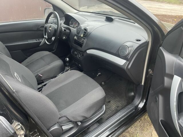 Черный Шевроле Авео, объемом двигателя 1.5 л и пробегом 238 тыс. км за 3500 $, фото 6 на Automoto.ua