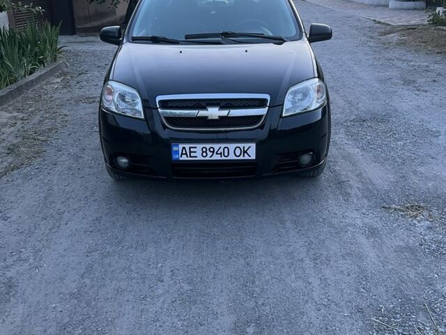Черный Шевроле Авео, объемом двигателя 1.5 л и пробегом 250 тыс. км за 4000 $, фото 1 на Automoto.ua
