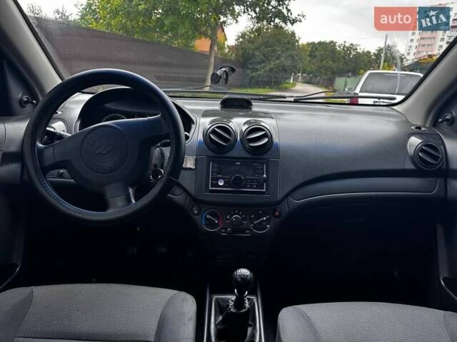 Черный Шевроле Авео, объемом двигателя 1.5 л и пробегом 232 тыс. км за 3800 $, фото 19 на Automoto.ua