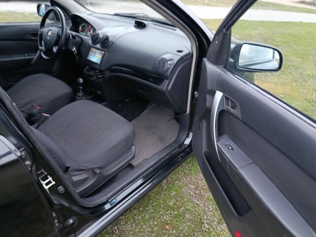 Чорний Шевроле Авео, об'ємом двигуна 1.5 л та пробігом 178 тис. км за 3400 $, фото 9 на Automoto.ua