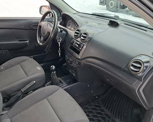 Черный Шевроле Авео, объемом двигателя 1.5 л и пробегом 213 тыс. км за 3900 $, фото 26 на Automoto.ua