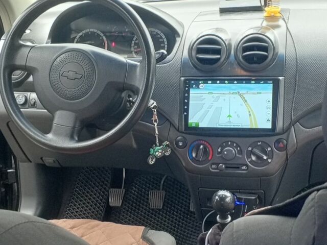 Черный Шевроле Авео, объемом двигателя 1.5 л и пробегом 205 тыс. км за 4200 $, фото 4 на Automoto.ua