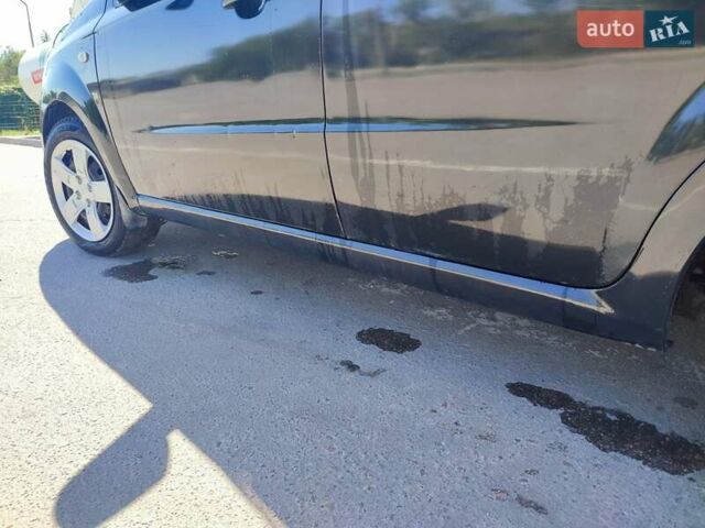 Чорний Шевроле Авео, об'ємом двигуна 1.5 л та пробігом 250 тис. км за 3000 $, фото 8 на Automoto.ua