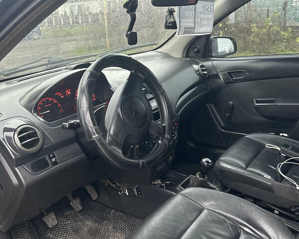 Черный Шевроле Авео, объемом двигателя 1.5 л и пробегом 250 тыс. км за 3600 $, фото 4 на Automoto.ua