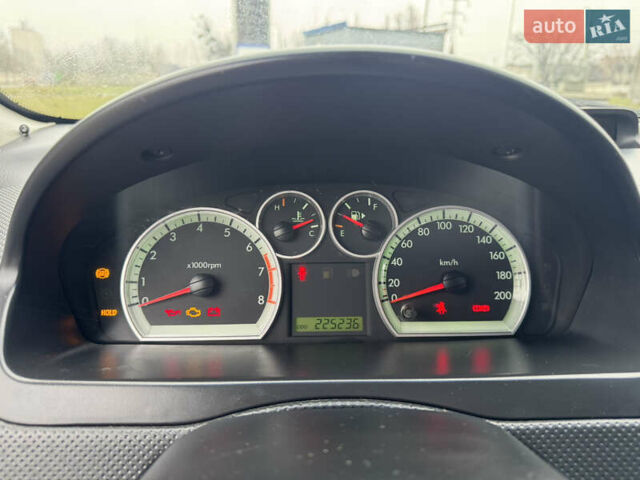 Черный Шевроле Авео, объемом двигателя 1.5 л и пробегом 225 тыс. км за 3999 $, фото 15 на Automoto.ua