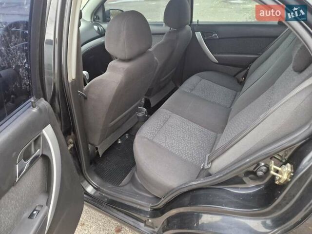 Черный Шевроле Авео, объемом двигателя 1.5 л и пробегом 256 тыс. км за 4600 $, фото 10 на Automoto.ua
