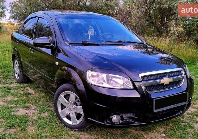 Черный Шевроле Авео, объемом двигателя 1.5 л и пробегом 120 тыс. км за 4870 $, фото 1 на Automoto.ua