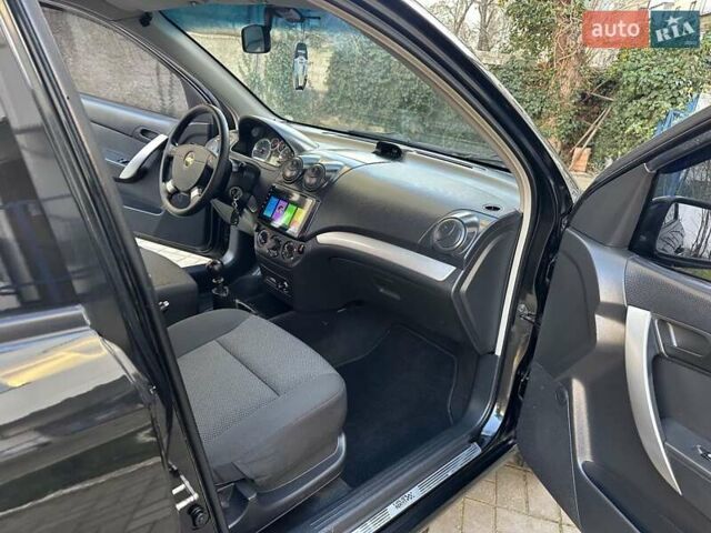 Черный Шевроле Авео, объемом двигателя 1.5 л и пробегом 150 тыс. км за 5250 $, фото 32 на Automoto.ua