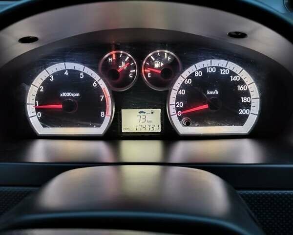 Черный Шевроле Авео, объемом двигателя 1.5 л и пробегом 175 тыс. км за 4500 $, фото 8 на Automoto.ua