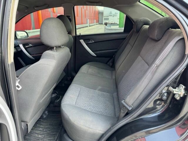 Черный Шевроле Авео, объемом двигателя 1.5 л и пробегом 220 тыс. км за 4500 $, фото 9 на Automoto.ua