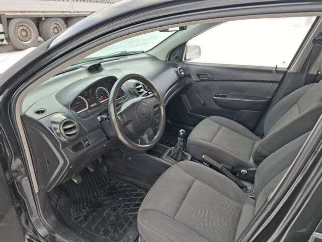 Черный Шевроле Авео, объемом двигателя 1.5 л и пробегом 213 тыс. км за 3900 $, фото 13 на Automoto.ua