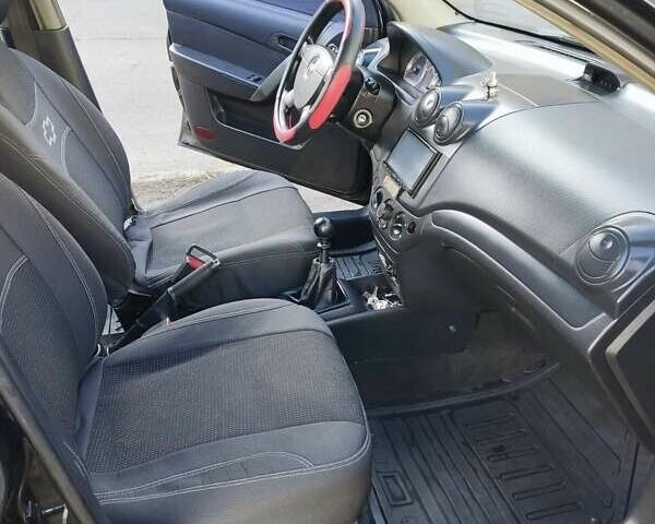 Чорний Шевроле Авео, об'ємом двигуна 1.5 л та пробігом 159 тис. км за 5785 $, фото 6 на Automoto.ua