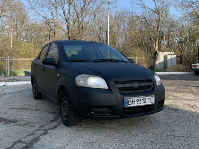 Черный Шевроле Авео, объемом двигателя 1.5 л и пробегом 250 тыс. км за 2350 $, фото 1 на Automoto.ua
