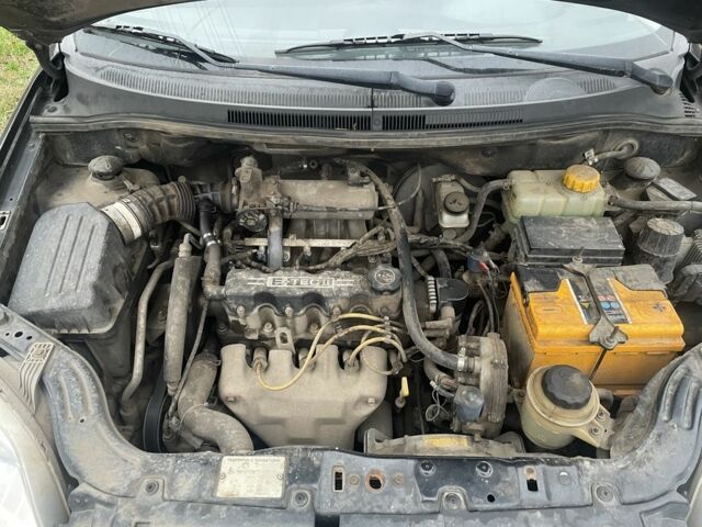 Черный Шевроле Авео, объемом двигателя 1.5 л и пробегом 238 тыс. км за 3500 $, фото 5 на Automoto.ua