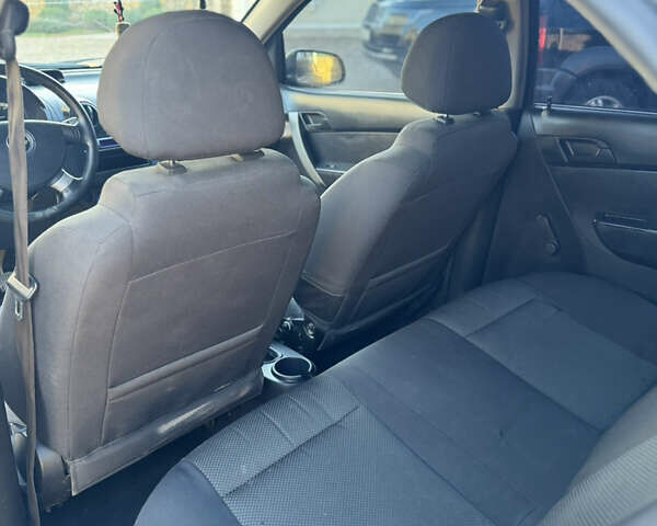 Черный Шевроле Авео, объемом двигателя 1.5 л и пробегом 190 тыс. км за 3350 $, фото 15 на Automoto.ua