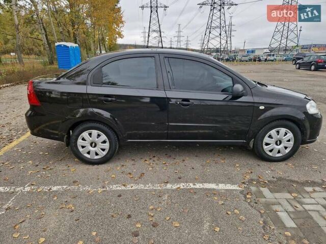 Черный Шевроле Авео, объемом двигателя 1.5 л и пробегом 256 тыс. км за 4600 $, фото 3 на Automoto.ua