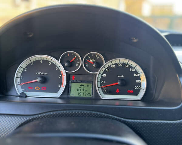 Черный Шевроле Авео, объемом двигателя 1.5 л и пробегом 190 тыс. км за 3350 $, фото 14 на Automoto.ua