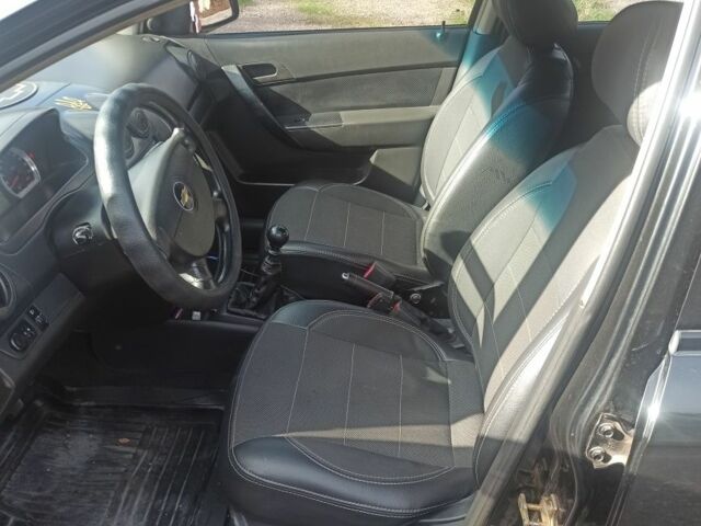 Черный Шевроле Авео, объемом двигателя 1.5 л и пробегом 220 тыс. км за 4100 $, фото 4 на Automoto.ua