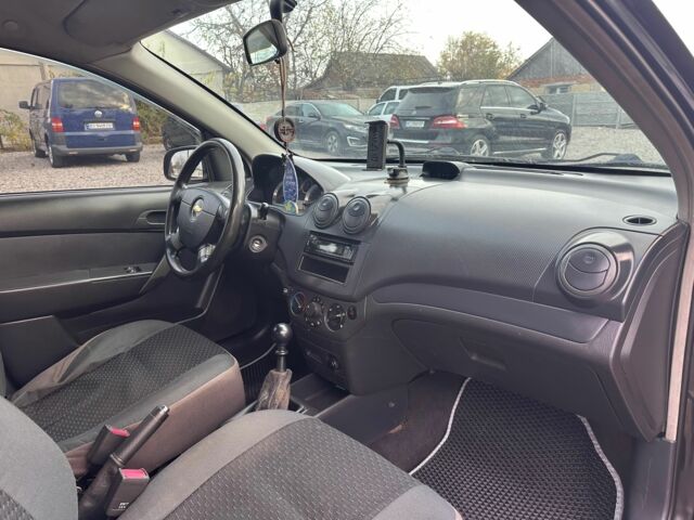 Чорний Шевроле Авео, об'ємом двигуна 1.5 л та пробігом 179 тис. км за 3350 $, фото 11 на Automoto.ua