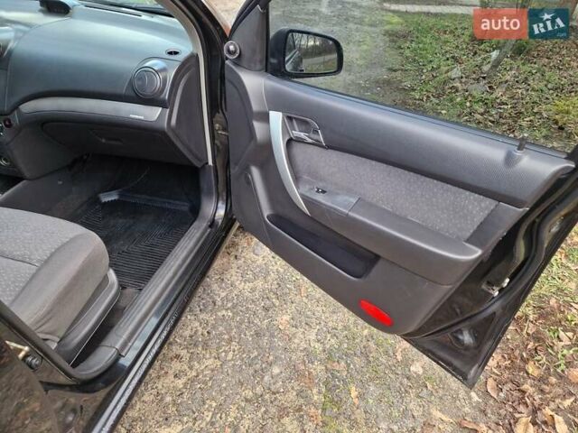 Черный Шевроле Авео, объемом двигателя 1.5 л и пробегом 256 тыс. км за 4200 $, фото 9 на Automoto.ua