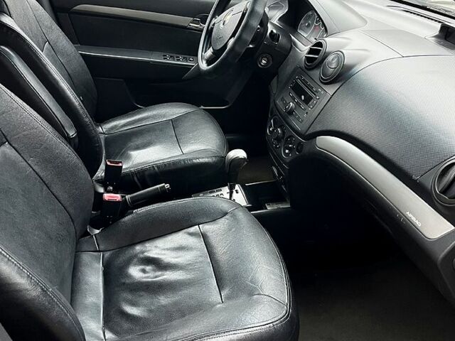 Чорний Шевроле Авео, об'ємом двигуна 1.6 л та пробігом 104 тис. км за 3500 $, фото 3 на Automoto.ua