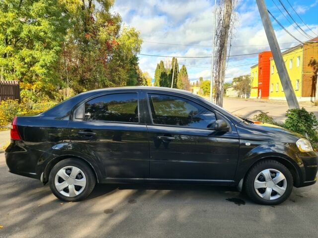 Черный Шевроле Авео, объемом двигателя 1.5 л и пробегом 213 тыс. км за 4100 $, фото 4 на Automoto.ua