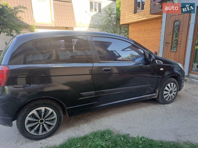 Черный Шевроле Авео, объемом двигателя 1.5 л и пробегом 250 тыс. км за 3200 $, фото 1 на Automoto.ua