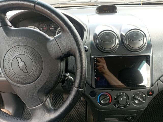 Черный Шевроле Авео, объемом двигателя 1.5 л и пробегом 205 тыс. км за 4100 $, фото 1 на Automoto.ua