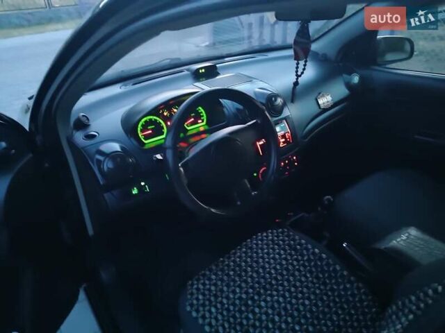 Черный Шевроле Авео, объемом двигателя 1.5 л и пробегом 254 тыс. км за 4200 $, фото 12 на Automoto.ua