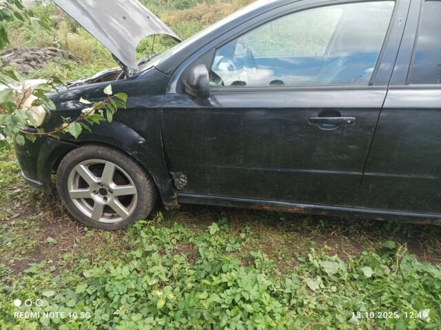Черный Шевроле Авео, объемом двигателя 1.5 л и пробегом 270 тыс. км за 1500 $, фото 2 на Automoto.ua