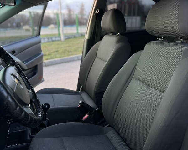 Черный Шевроле Авео, объемом двигателя 1.5 л и пробегом 250 тыс. км за 3550 $, фото 21 на Automoto.ua