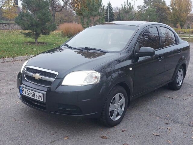 Черный Шевроле Авео, объемом двигателя 1.5 л и пробегом 196 тыс. км за 3800 $, фото 2 на Automoto.ua