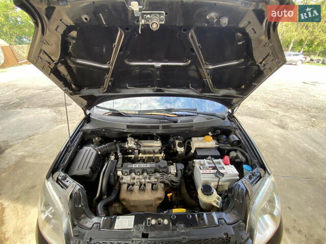Черный Шевроле Авео, объемом двигателя 1.5 л и пробегом 100 тыс. км за 3700 $, фото 12 на Automoto.ua