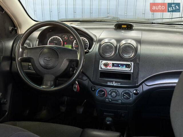 Черный Шевроле Авео, объемом двигателя 1.5 л и пробегом 160 тыс. км за 3600 $, фото 27 на Automoto.ua