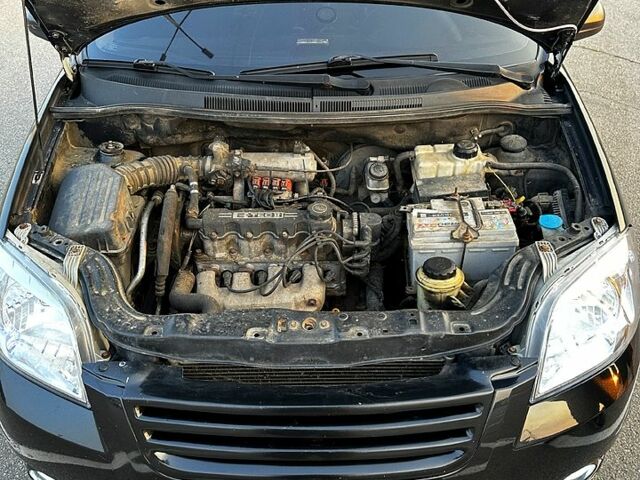 Черный Шевроле Авео, объемом двигателя 1.5 л и пробегом 160 тыс. км за 3900 $, фото 9 на Automoto.ua