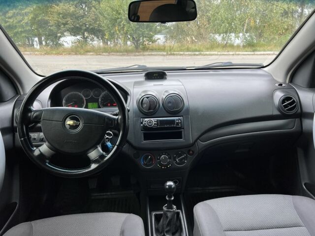Чорний Шевроле Авео, об'ємом двигуна 1.5 л та пробігом 188 тис. км за 4080 $, фото 7 на Automoto.ua