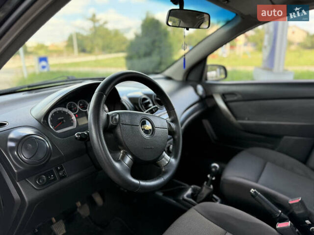Черный Шевроле Авео, объемом двигателя 1.5 л и пробегом 127 тыс. км за 3899 $, фото 13 на Automoto.ua