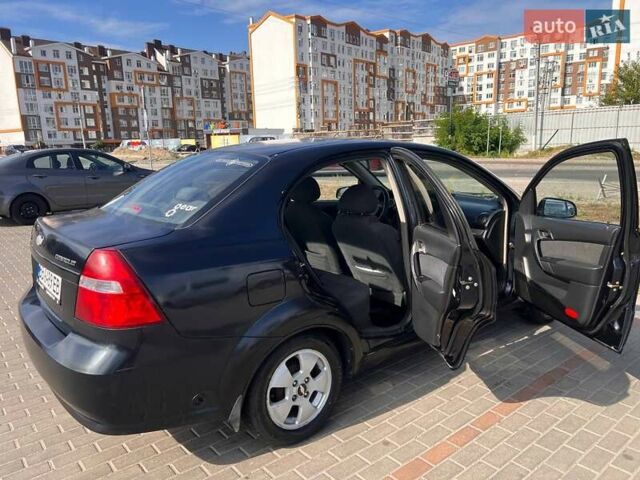 Черный Шевроле Авео, объемом двигателя 1.5 л и пробегом 221 тыс. км за 4000 $, фото 6 на Automoto.ua