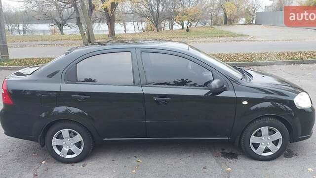 Черный Шевроле Авео, объемом двигателя 1.5 л и пробегом 196 тыс. км за 3800 $, фото 3 на Automoto.ua