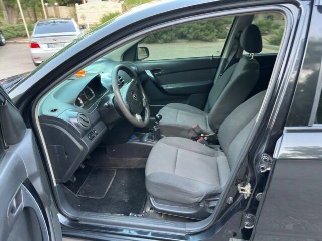 Черный Шевроле Авео, объемом двигателя 1.5 л и пробегом 180 тыс. км за 4500 $, фото 5 на Automoto.ua