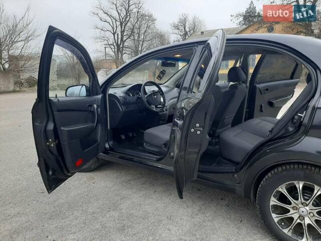 Черный Шевроле Авео, объемом двигателя 1.5 л и пробегом 159 тыс. км за 3750 $, фото 4 на Automoto.ua