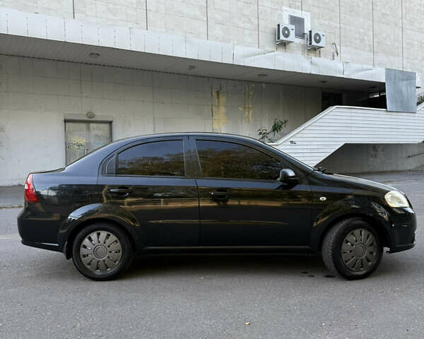 Черный Шевроле Авео, объемом двигателя 1.5 л и пробегом 300 тыс. км за 3700 $, фото 8 на Automoto.ua